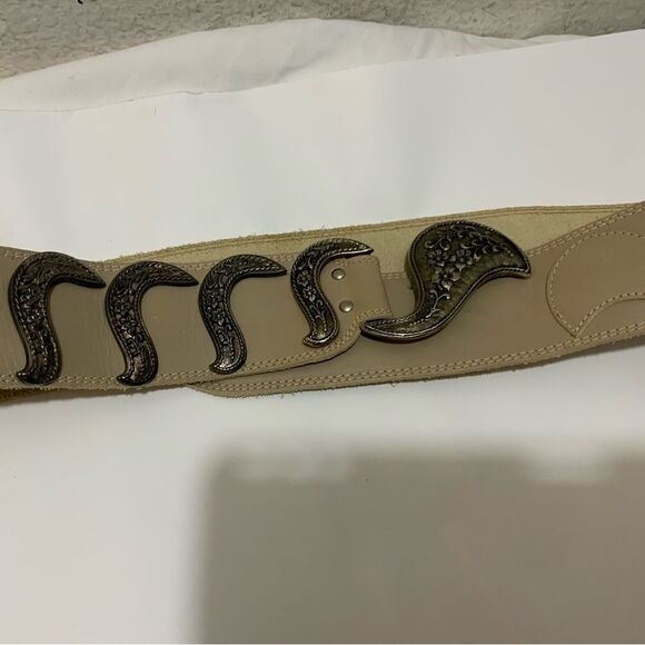 Vintage Rare BEVERLY HILLS Milano Taupe size L 2.25” wide 40”long